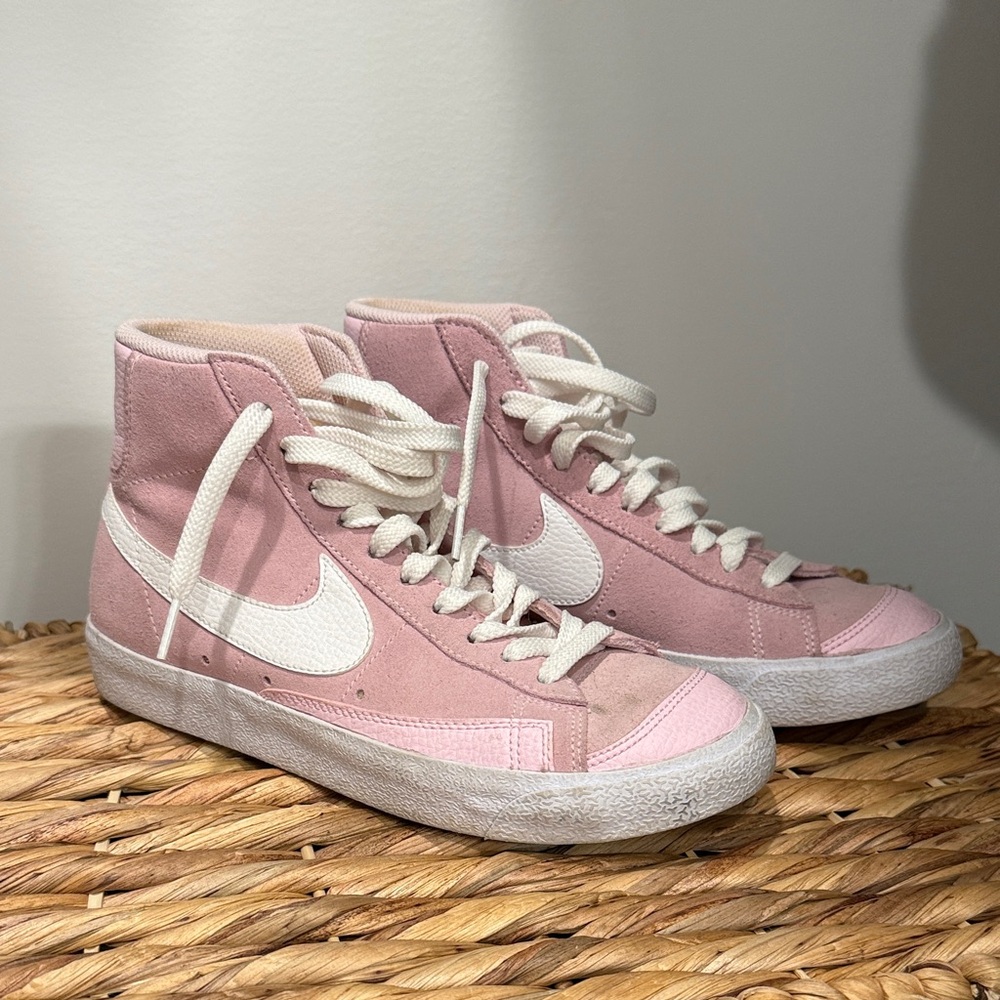 Nike Wmns Blazer Mid Vintage '77 'Pink Foam'